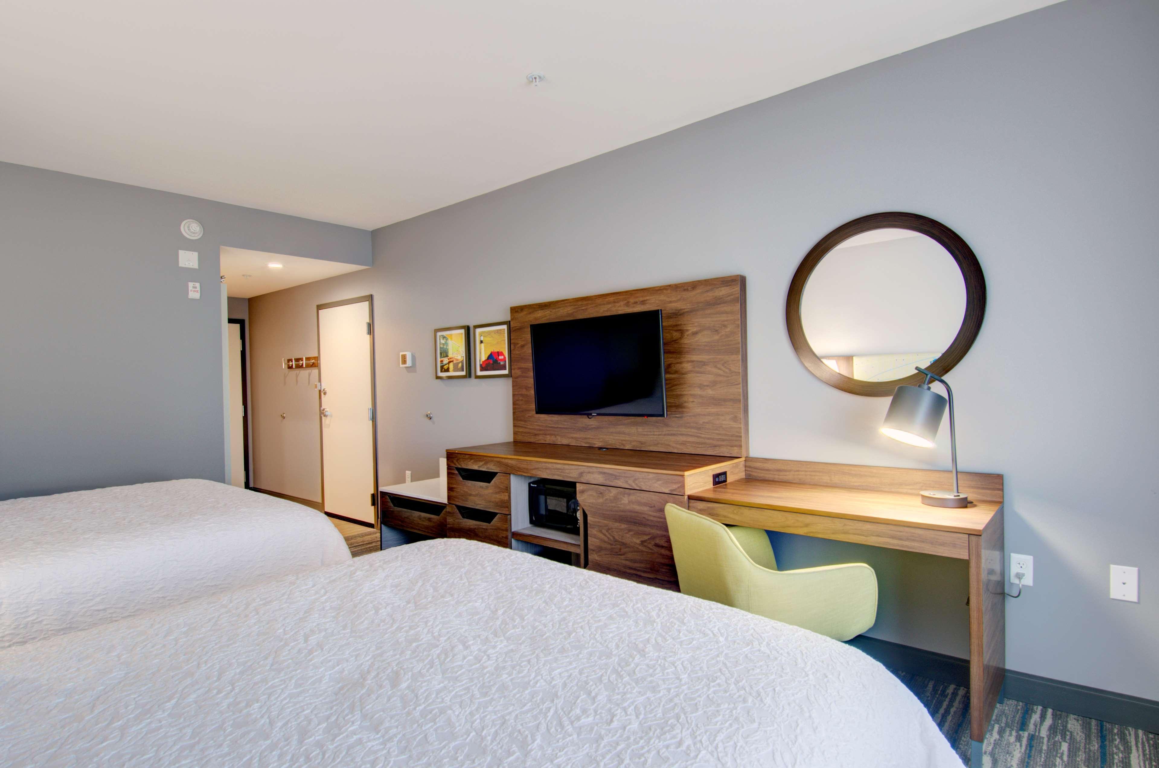 Hampton Inn & Suites Portland West Exteriér fotografie